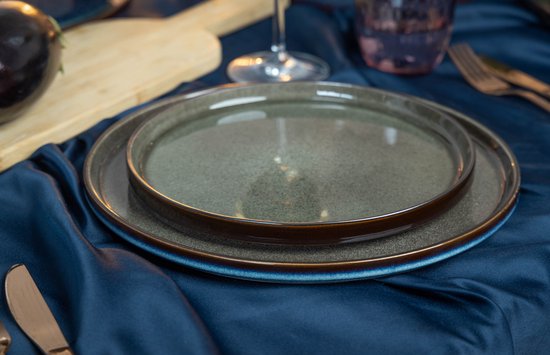 Cosy & Trendy Serviesset Quintana Green – 18-delig / 6 Personen – Bevat 6 Dinerborden, 6 Diepe Borden en 6 Ontbijtborden – Groene aardewerk met unieke textuur – Vaatwasser- en Magnetronbestendig – Stapelbaar
