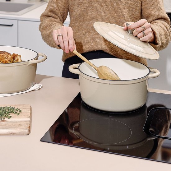Salt & Pepper Kookpot Braadpan 26cm gietijzer beige Ferno